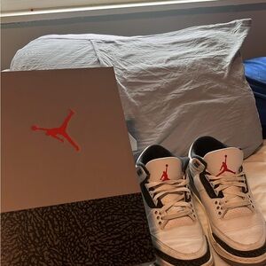 Jordan Women's Sneakers - White and Red